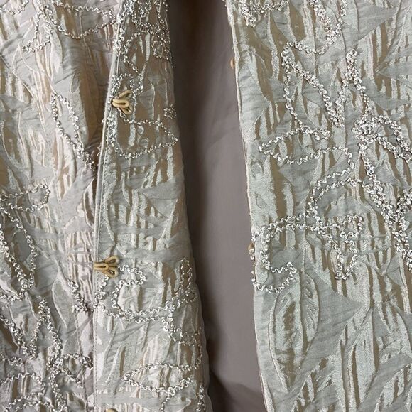 Chico’s Size 2 Medium Jacket Blazer Gold Metallic Embroidered Satin Sparkle - Picture 4 of 9